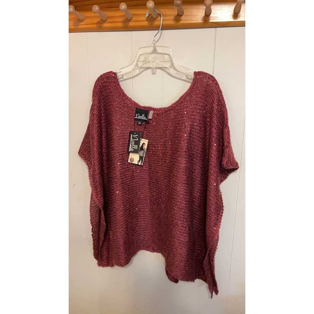 Noelle Sequin Knit Poncho in Burgundy